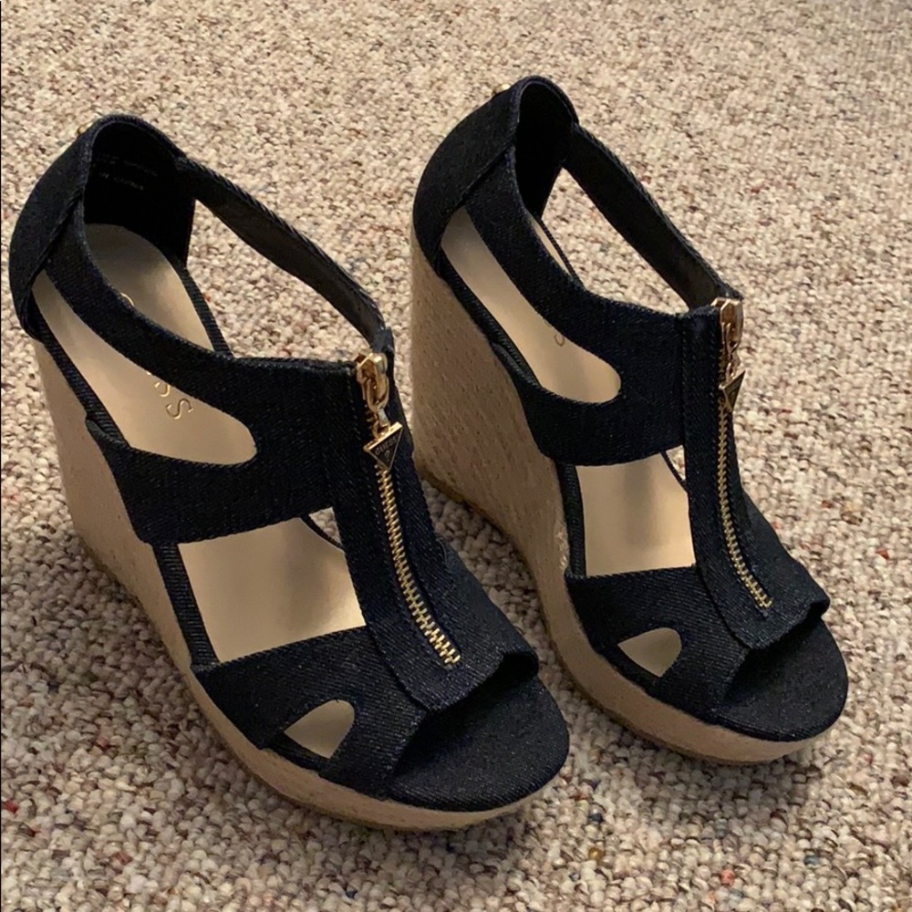 Guess wedges
